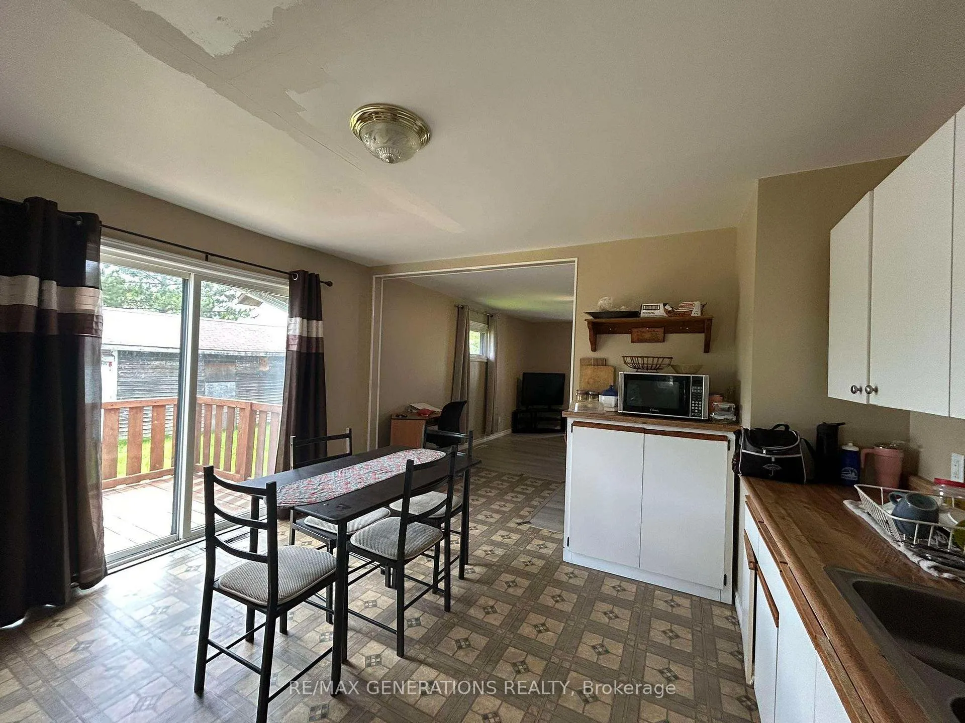 Photo 16 of 208-210 Mackenzie Avenue, Atikokan — HOMEH