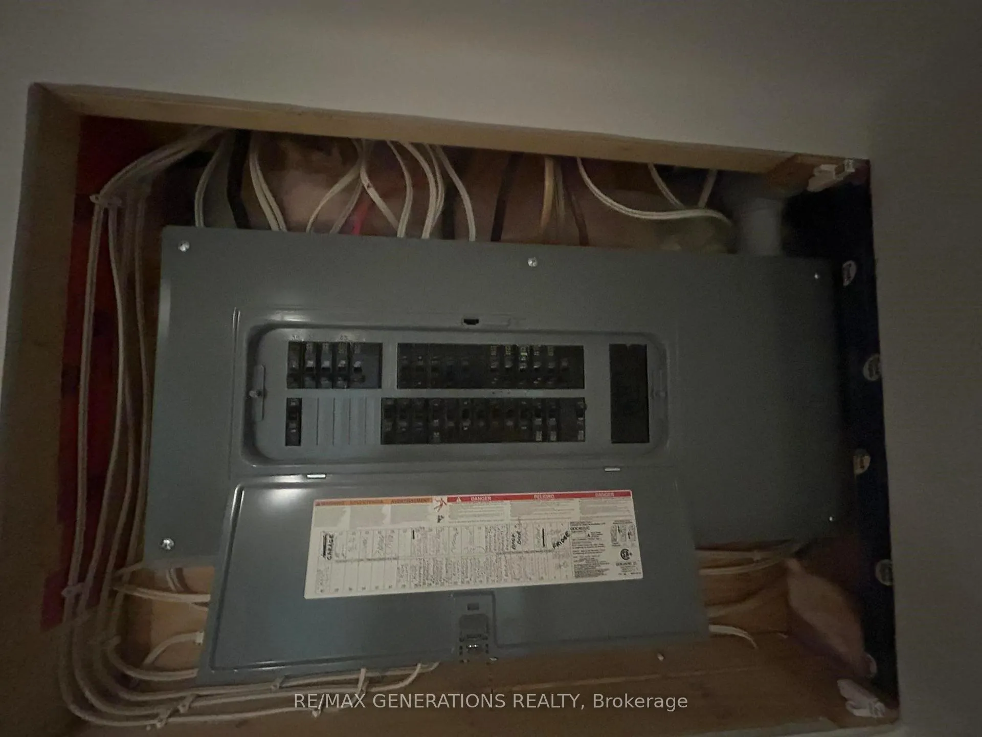 Photo 37 of 208-210 Mackenzie Avenue, Atikokan — HOMEH