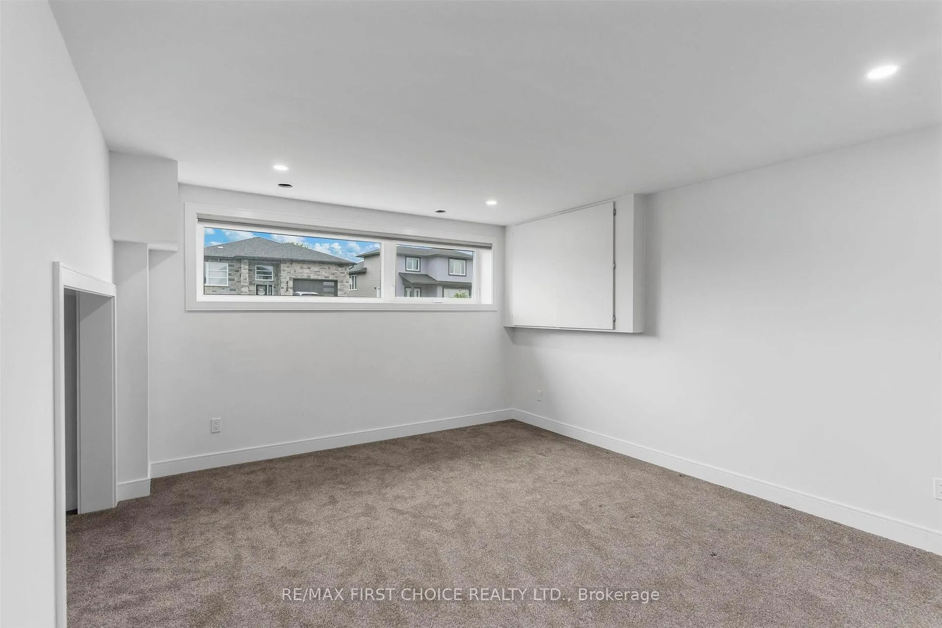 Photo 37 of 433 Muskrat Drive, Thunder Bay, Parkdale — HOMEH