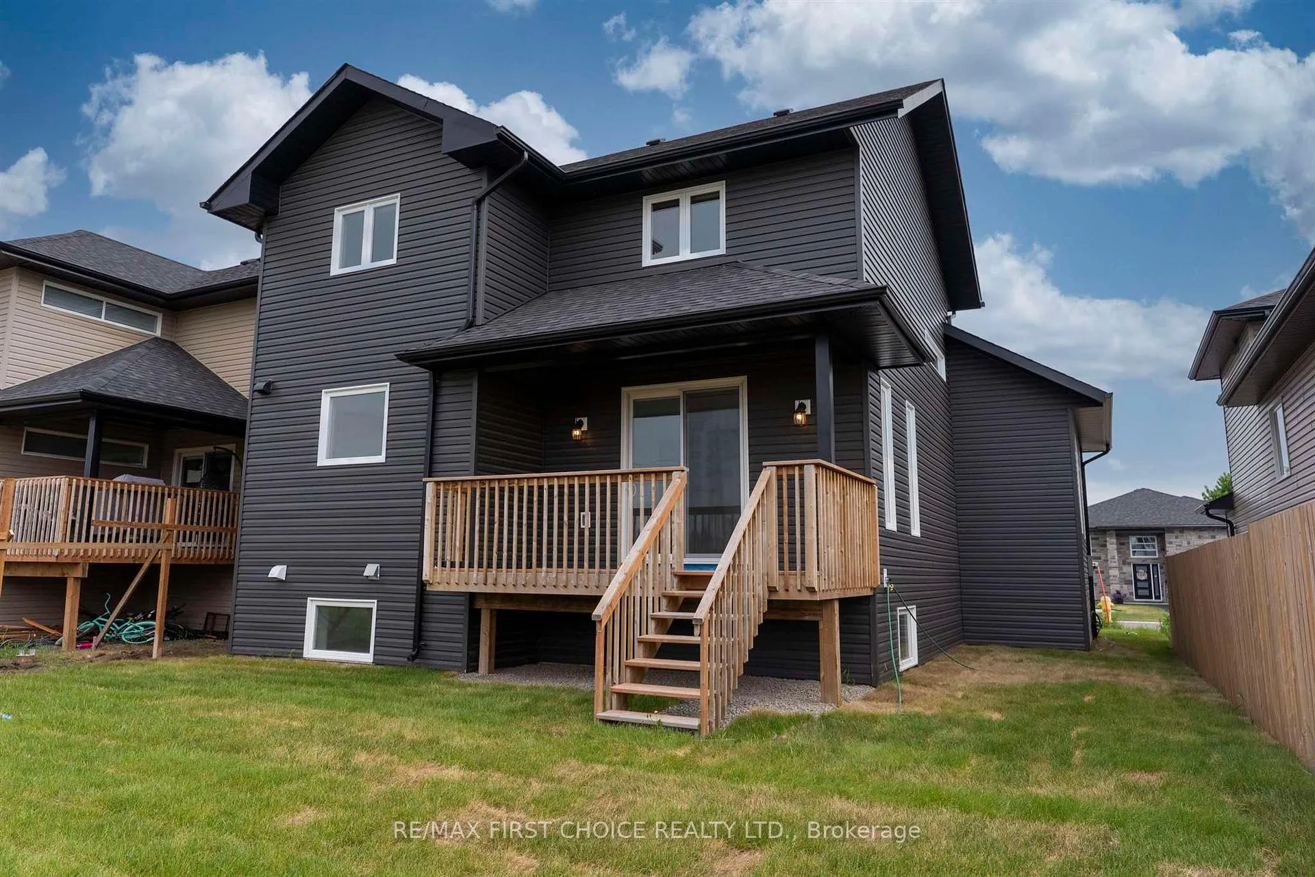 Photo 45 of 433 Muskrat Drive, Thunder Bay, Parkdale — HOMEH