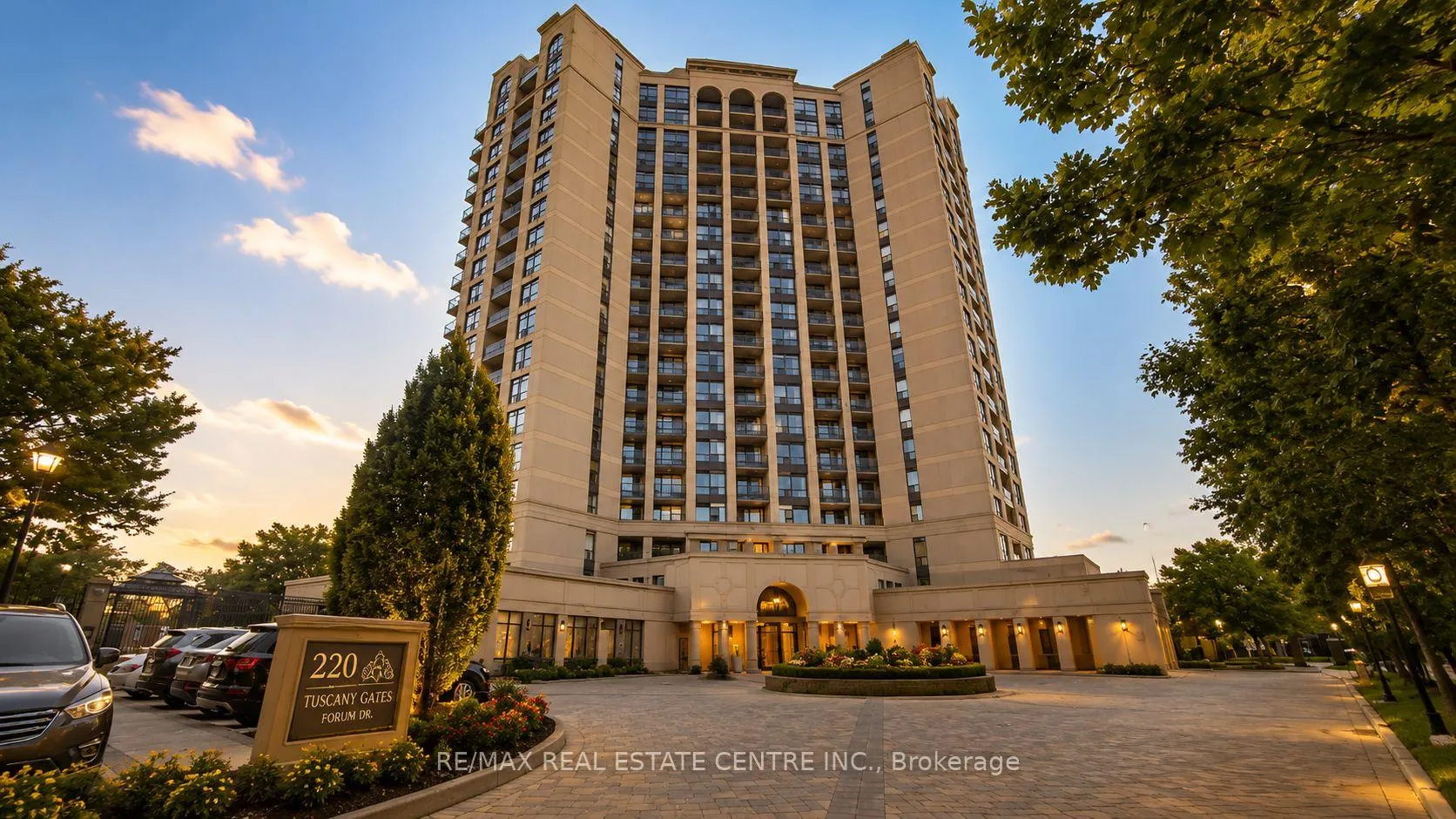 Photo 2 of Unit 613, 220 Forum Drive, Mississauga, Hurontario — HOMEH