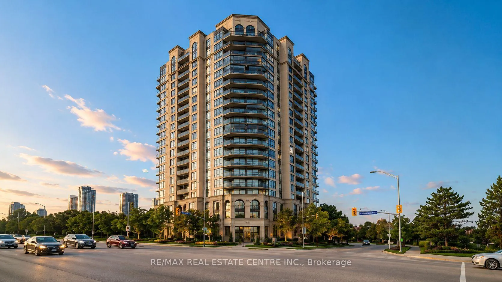 Photo 3 of Unit 613, 220 Forum Drive, Mississauga, Hurontario — HOMEH