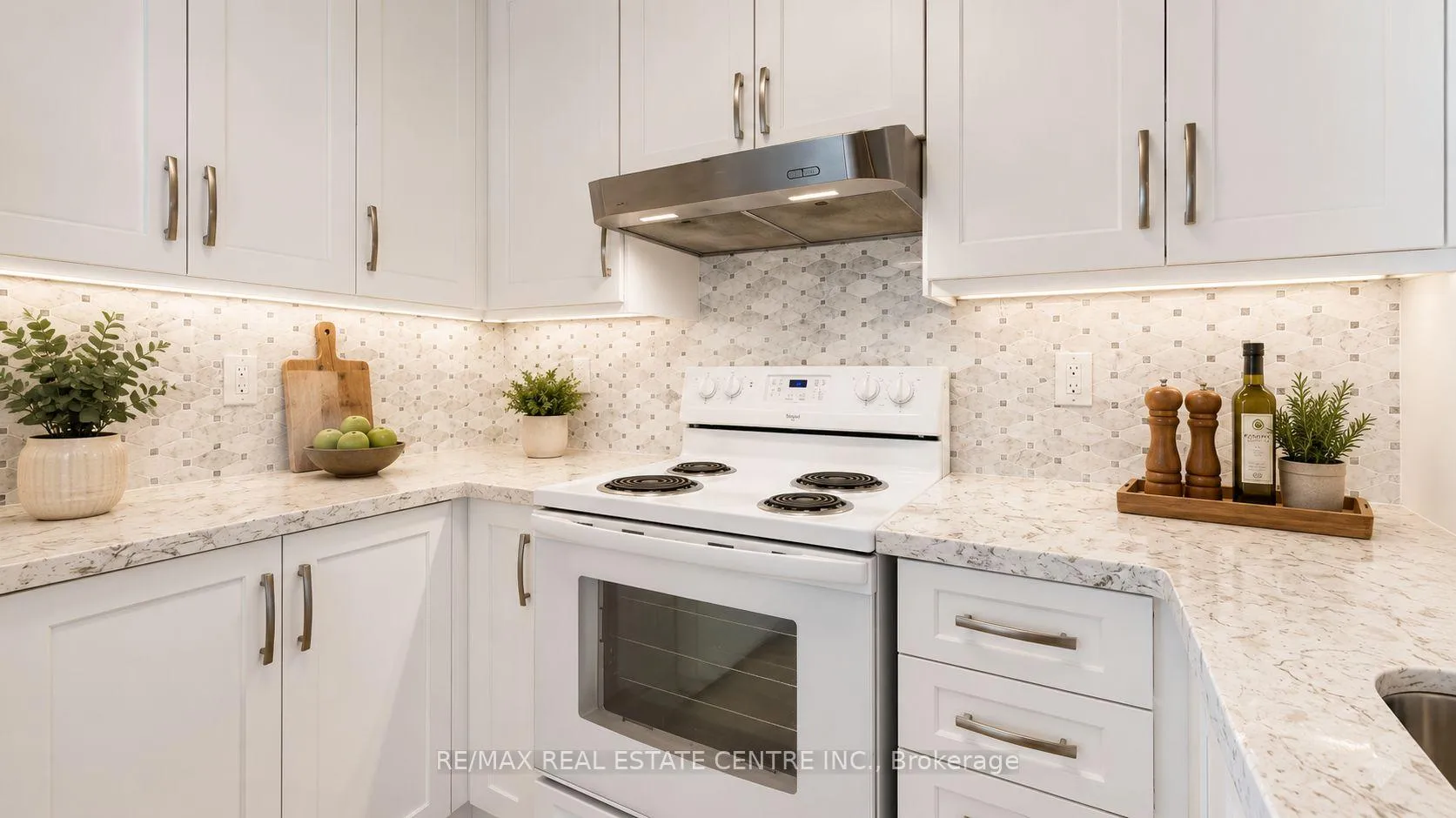 Photo 17 of Unit 613, 220 Forum Drive, Mississauga, Hurontario — HOMEH