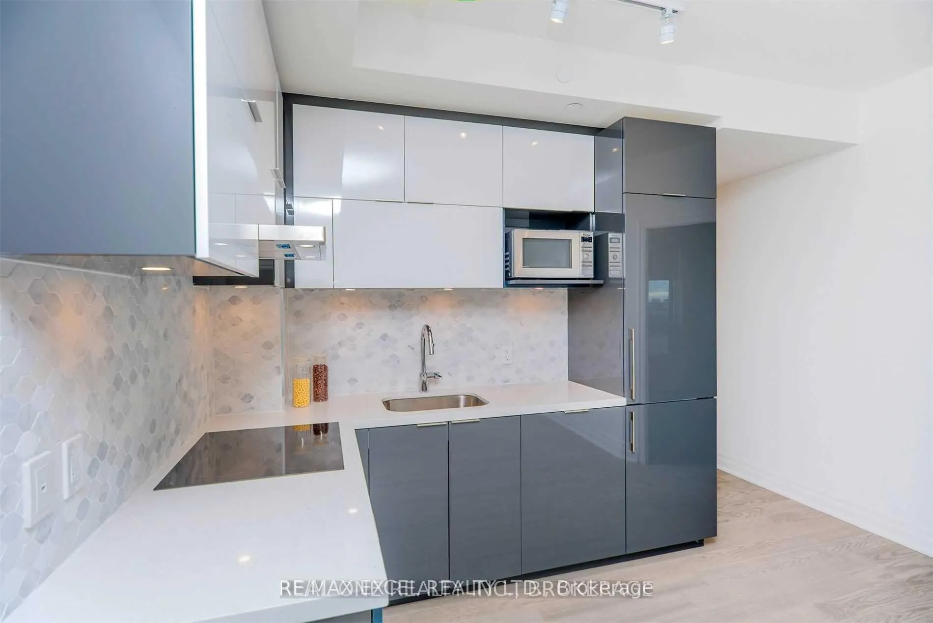 Photo 7 of Unit 1112A, 10 Rouge Valley Drive W, Markham, Unionville — HOMEH