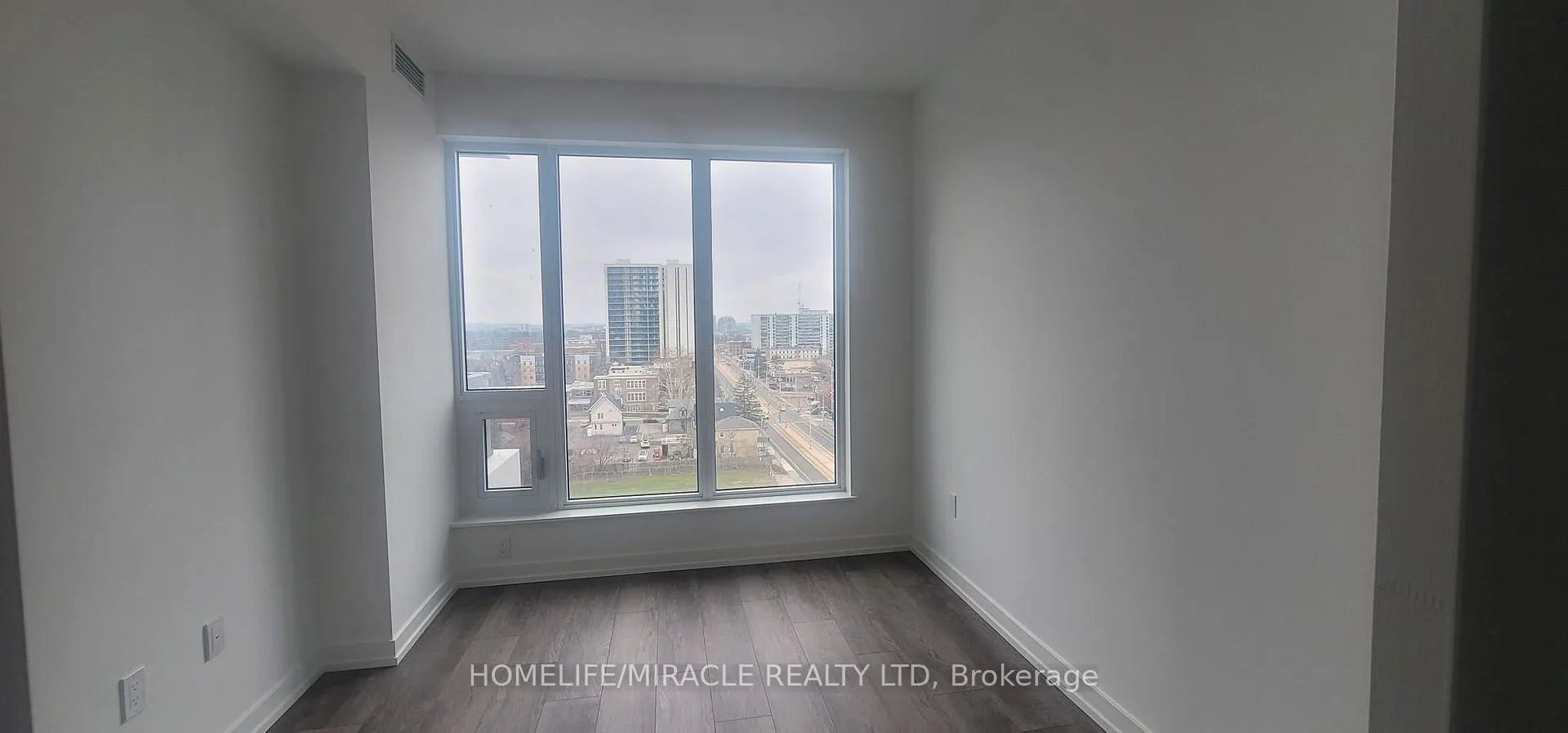 Photo 13 of Unit 1108, 5 Wellington Street S, Kitchener, Cherry Hill — HOMEH