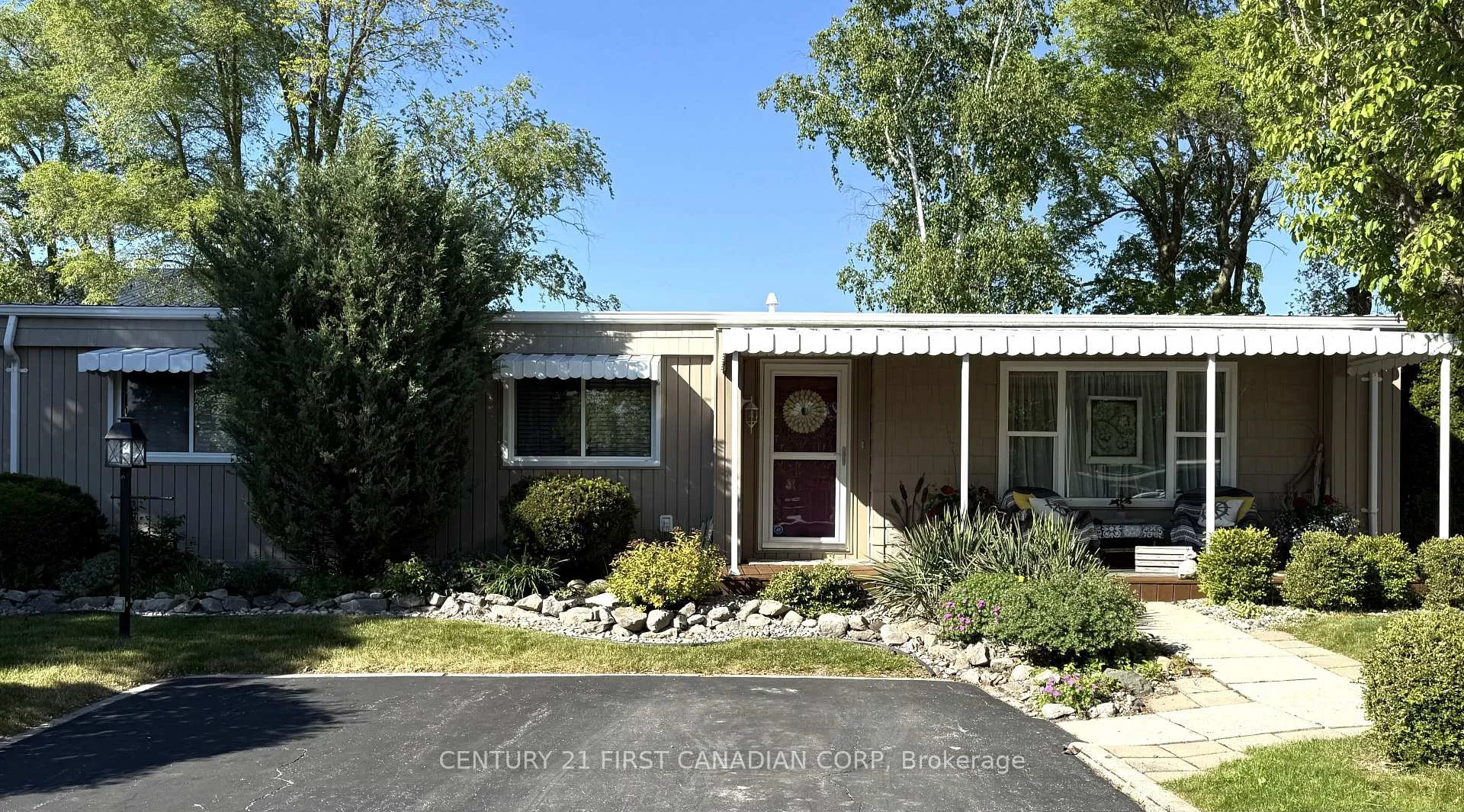 Photo 1 of 29 Maple Grove Court, South Huron, Stephen — HOMEH
