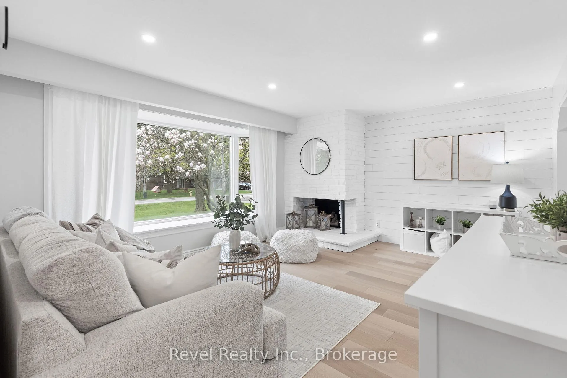 Photo 5 of 336 Meadow Street, Oshawa, Kedron — HOMEH