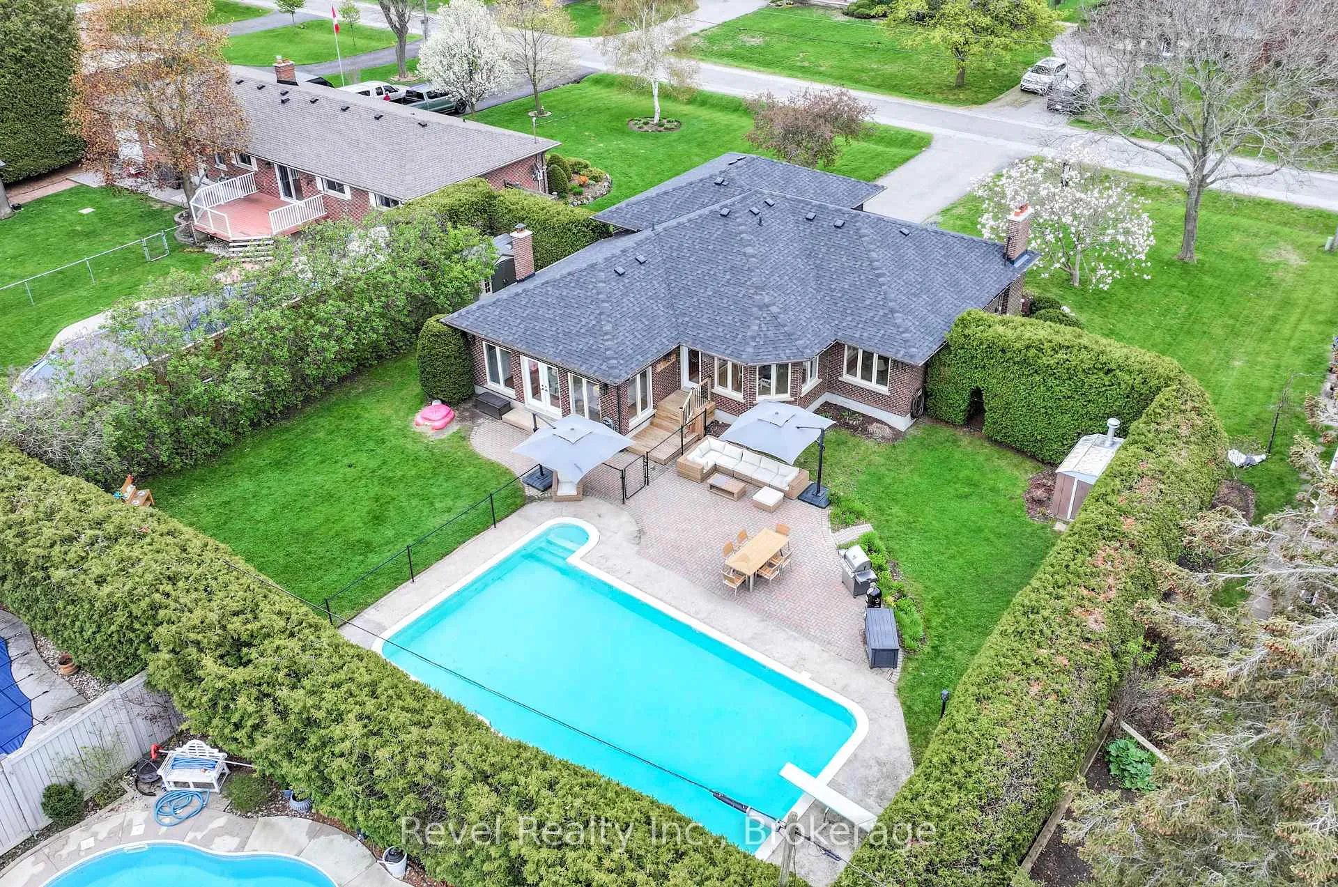 Photo 43 of 336 Meadow Street, Oshawa, Kedron — HOMEH