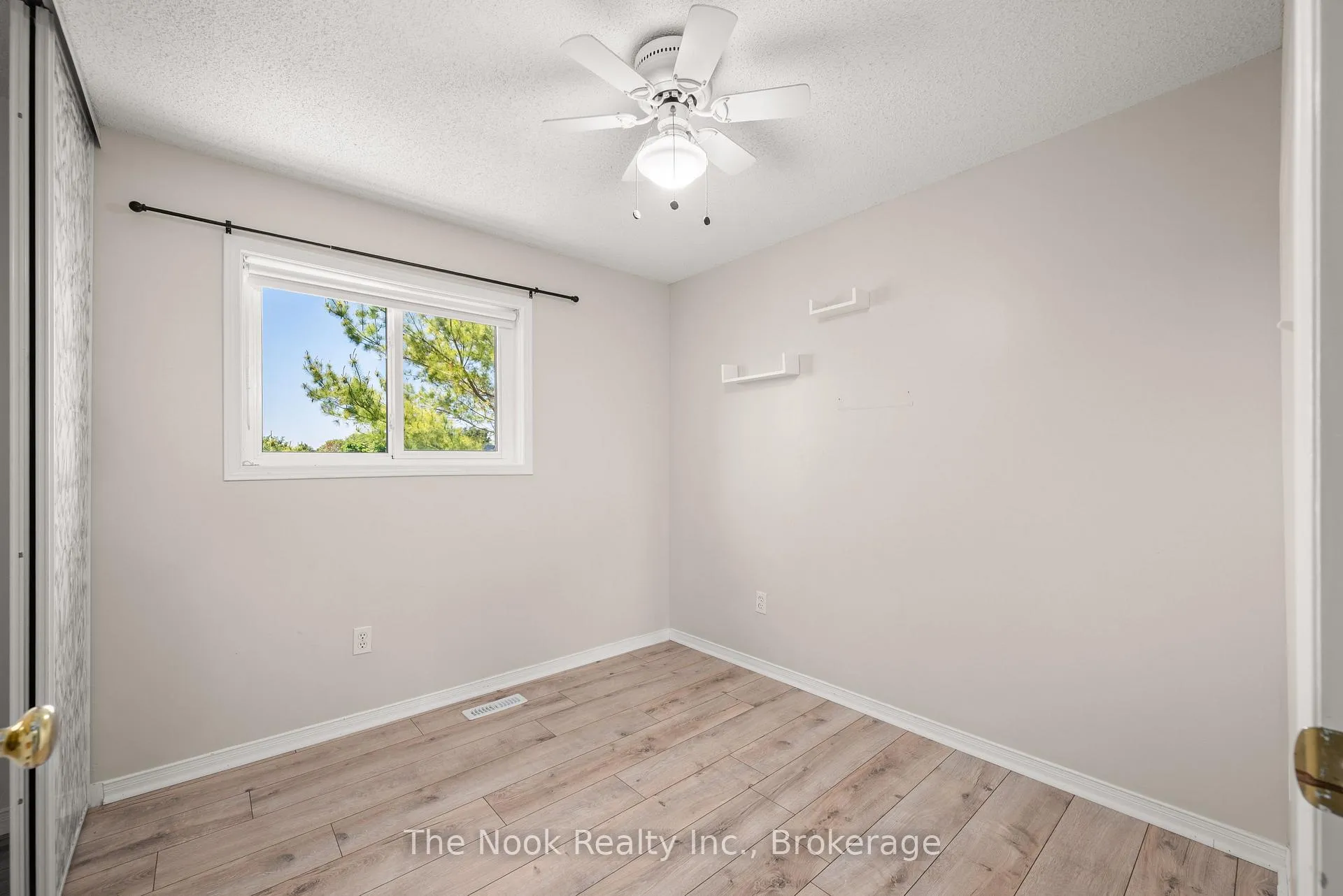 Photo 25 of 2678 Trulls Road S, Clarington, Courtice — HOMEH