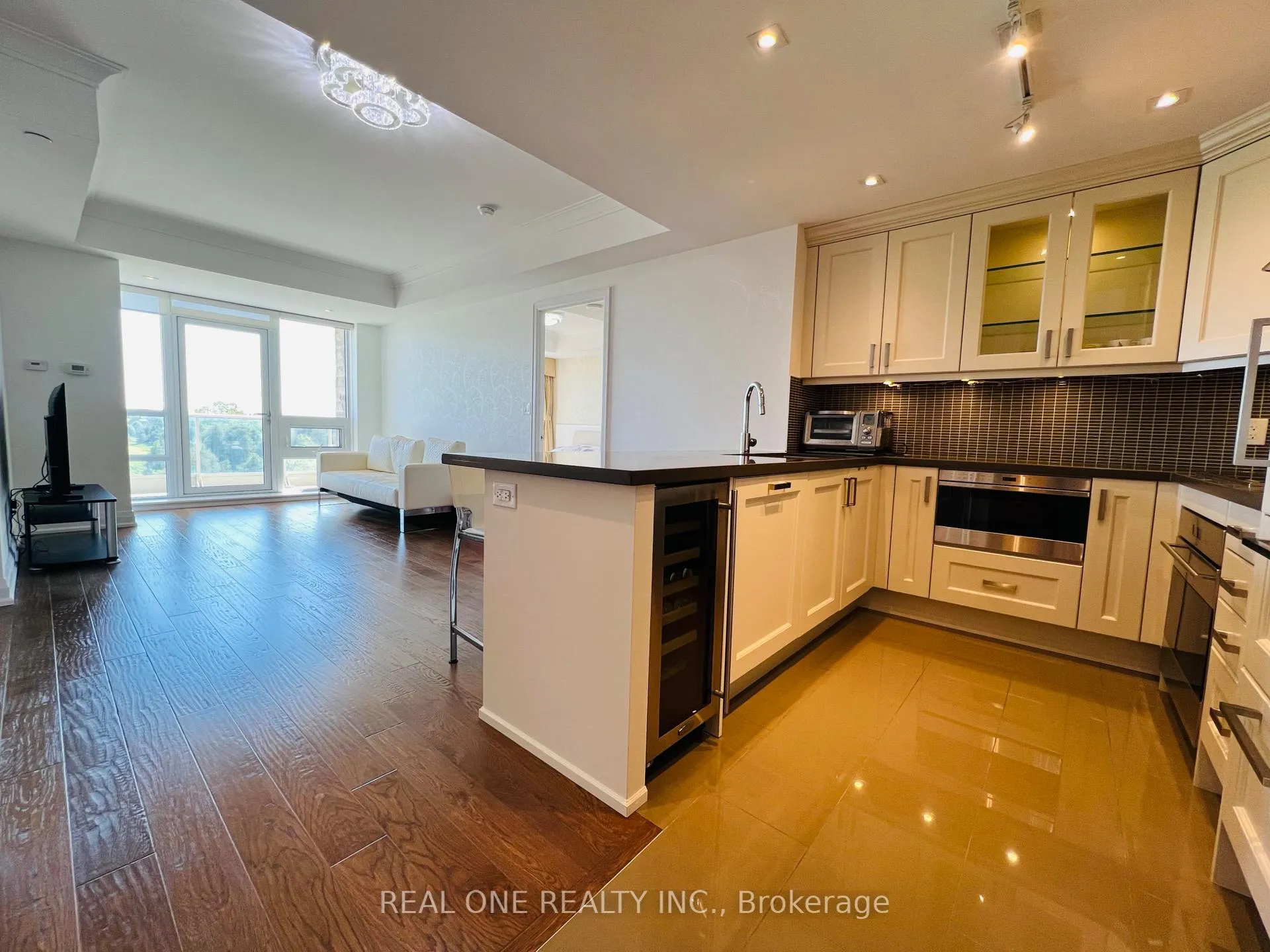 Photo 5 of Unit 612, 15 Stollery Pond Crescent, Markham, Angus Glen — HOMEH