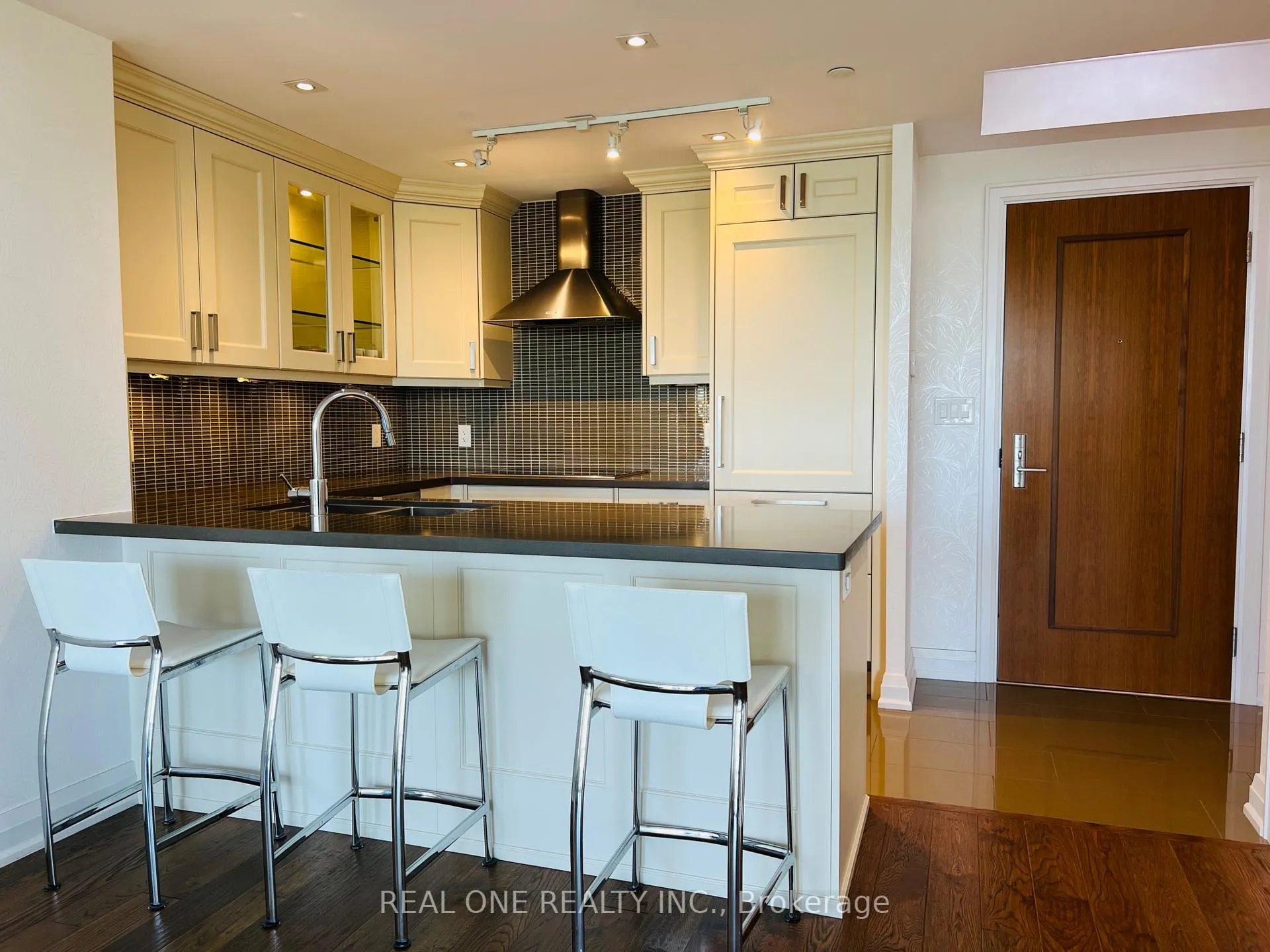 Photo 13 of Unit 612, 15 Stollery Pond Crescent, Markham, Angus Glen — HOMEH
