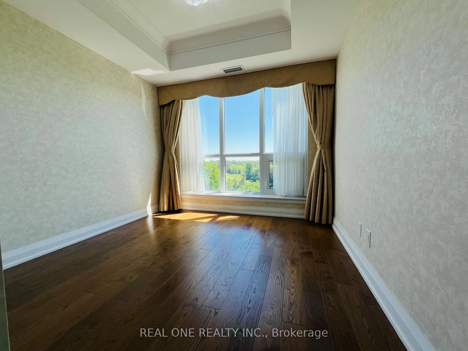 Photo 17 of Unit 612, 15 Stollery Pond Crescent, Markham, Angus Glen — HOMEH