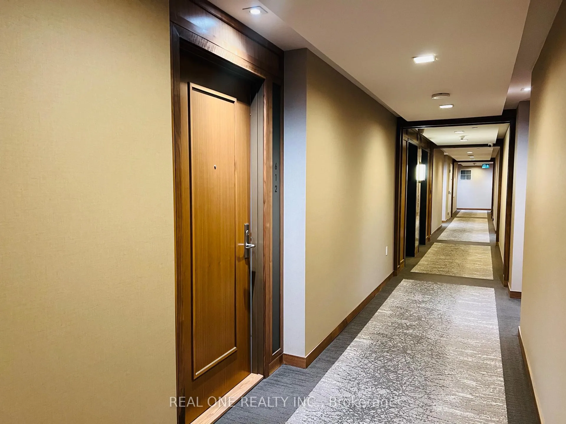 Photo 4 of Unit 612, 15 Stollery Pond Crescent, Markham, Angus Glen — HOMEH