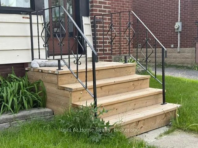 Photo 3 of 238 Albert Street, Oshawa, Central — HOMEH