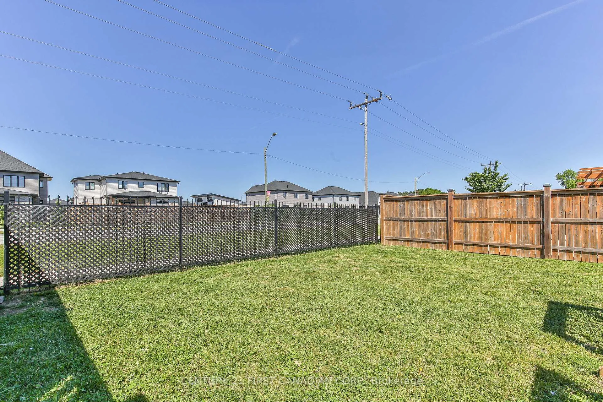 Photo 31 of 283 Boyd Boulevard, Zorra, Thamesford — HOMEH