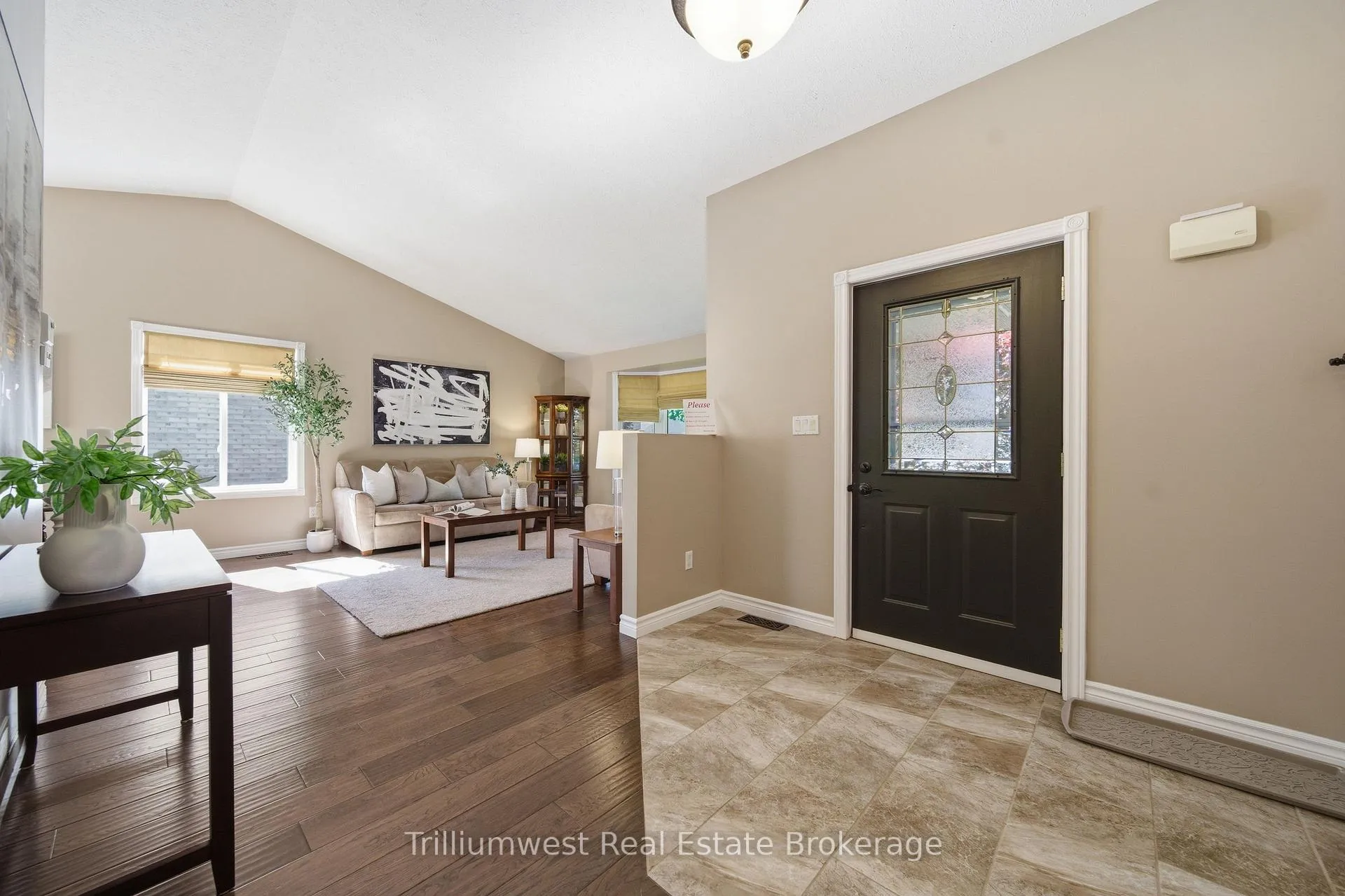 Photo 4 of 767 Scott Street W, North Perth, Listowel — HOMEH