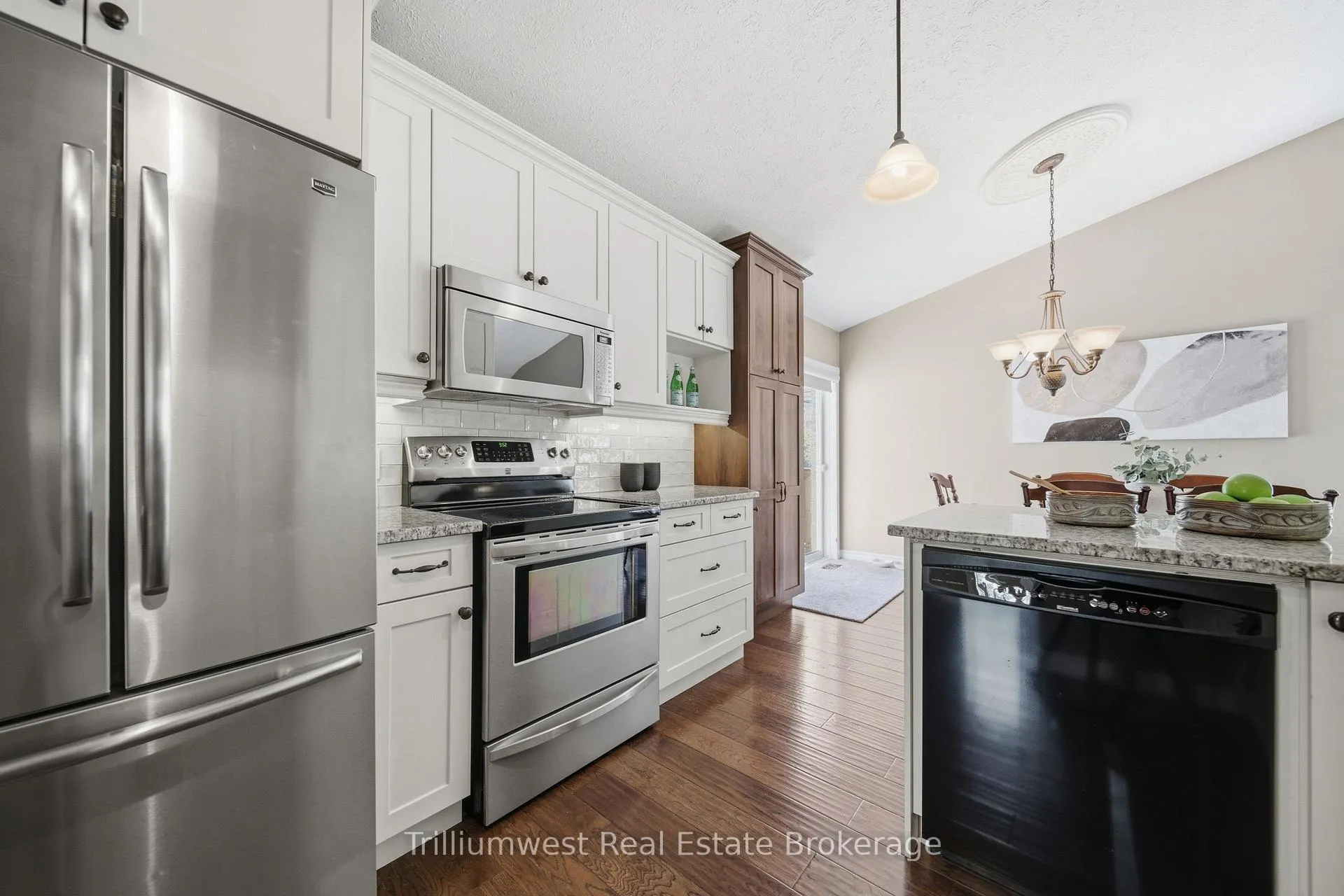 Photo 13 of 767 Scott Street W, North Perth, Listowel — HOMEH