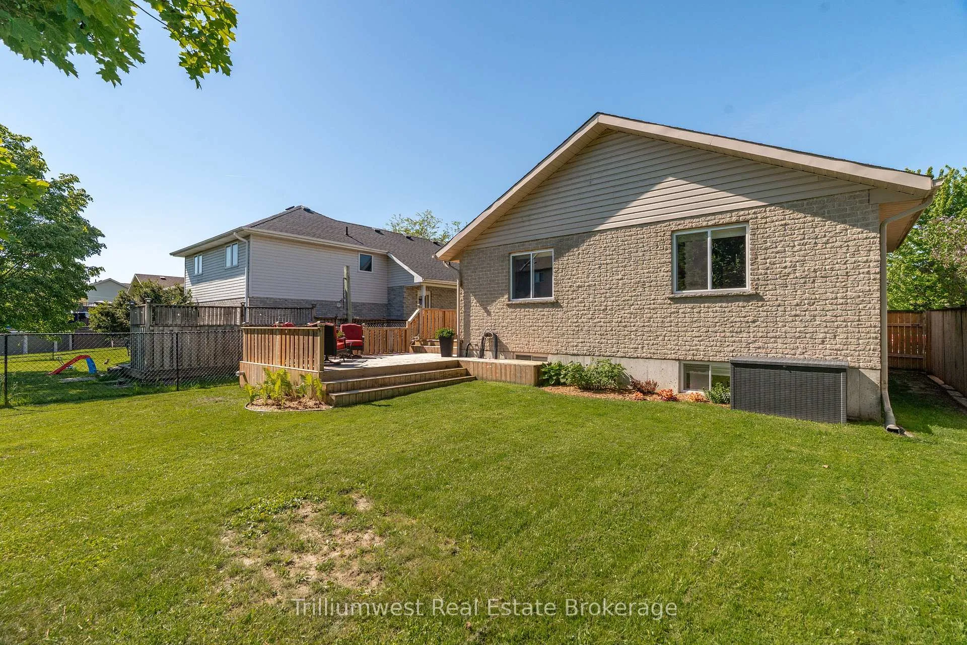 Photo 38 of 767 Scott Street W, North Perth, Listowel — HOMEH