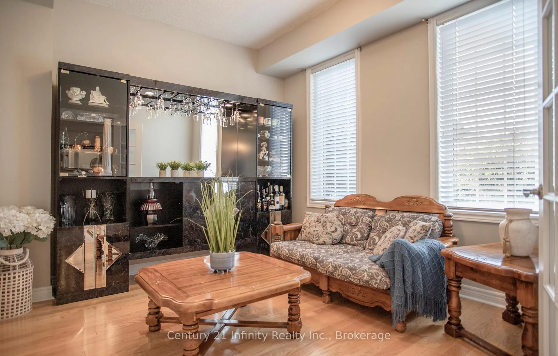 Photo 14 of 1000 Riverview Crescent, Pickering, Rougemount — HOMEH