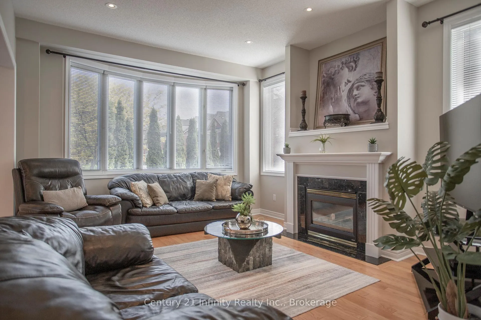 Photo 18 of 1000 Riverview Crescent, Pickering, Rougemount — HOMEH