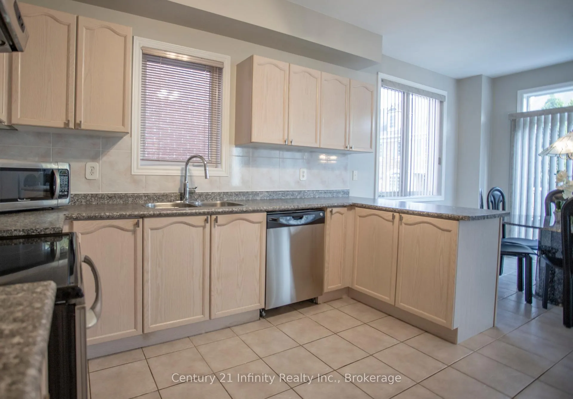 Photo 23 of 1000 Riverview Crescent, Pickering, Rougemount — HOMEH
