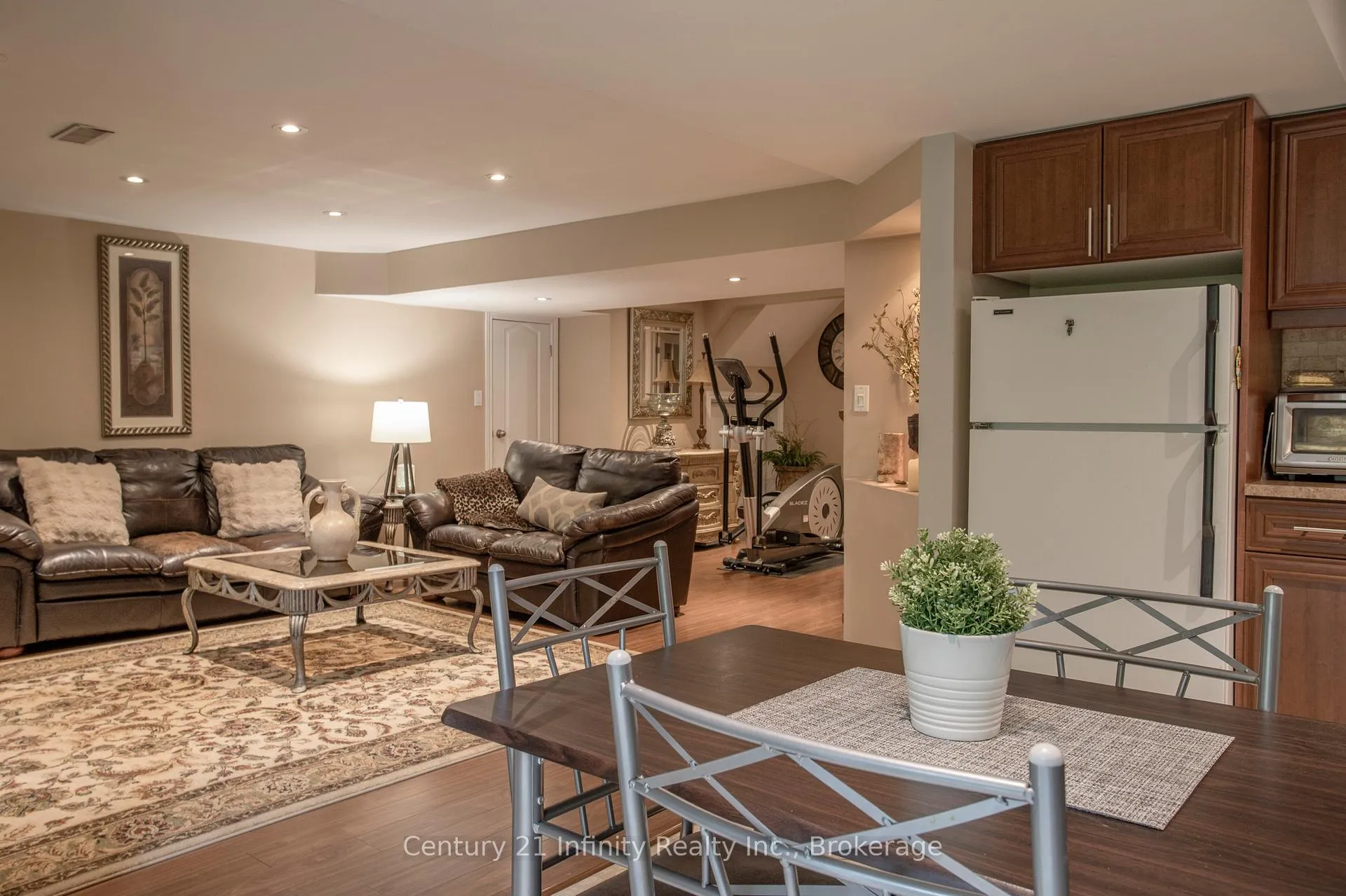 Photo 41 of 1000 Riverview Crescent, Pickering, Rougemount — HOMEH