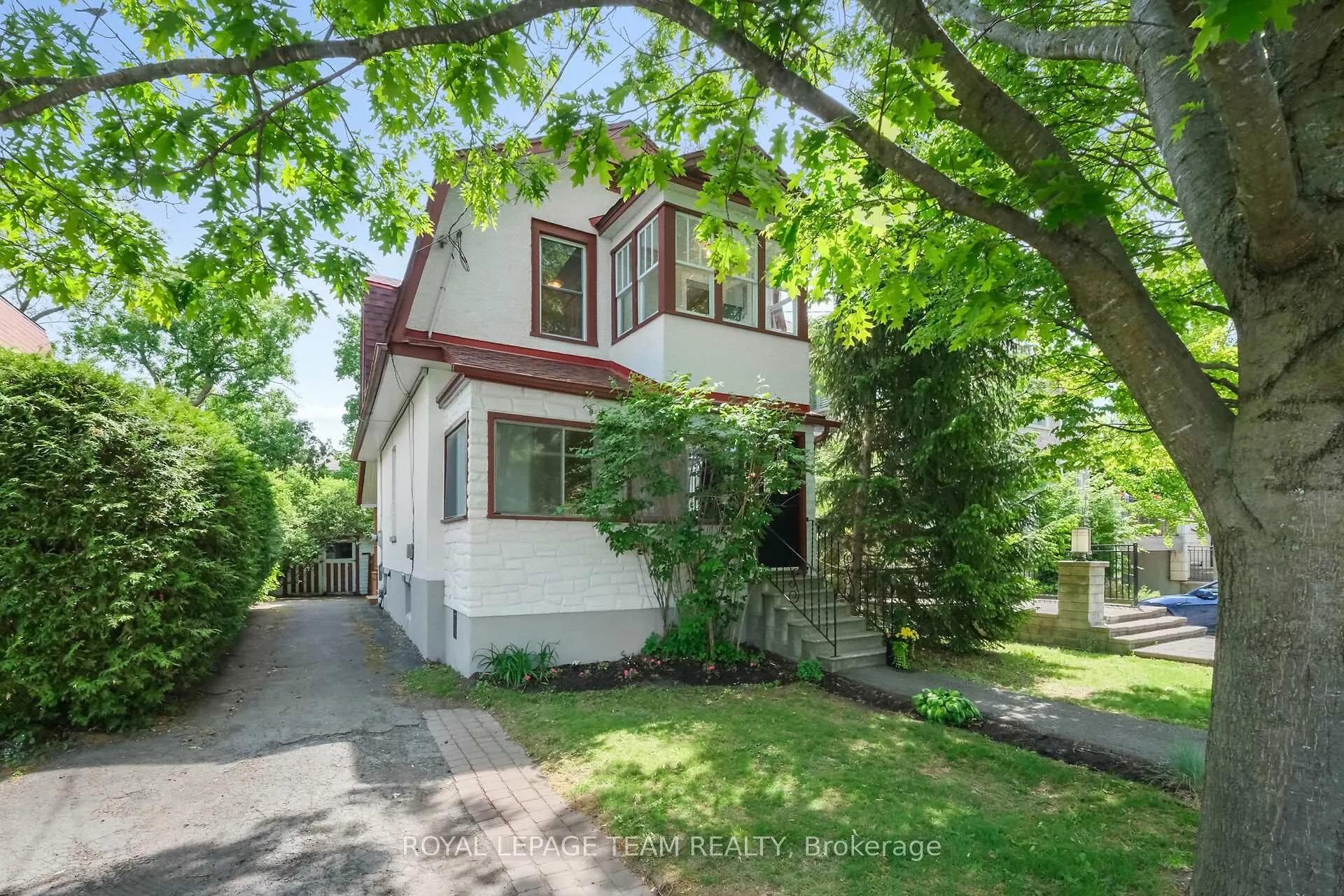 Front of 525 Cole Avenue