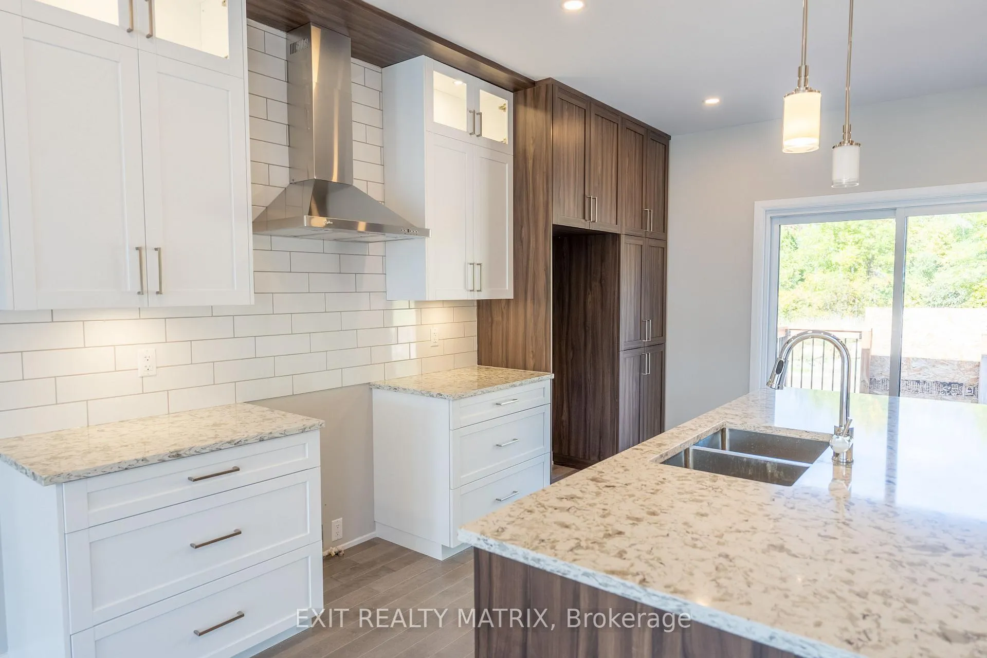 Photo 7 of 1412 Caroline Court, Cornwall — HOMEH