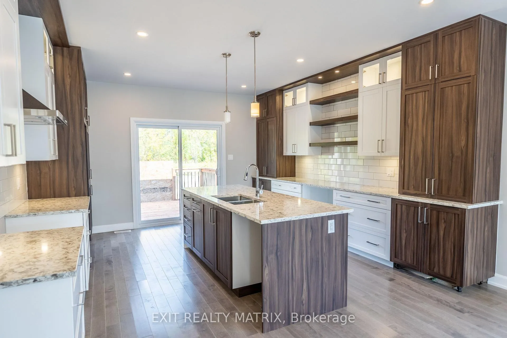 Photo 8 of 1412 Caroline Court, Cornwall — HOMEH