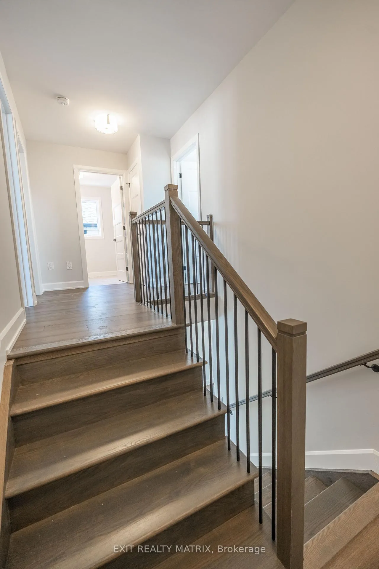 Photo 14 of 1416 Caroline Court, Cornwall — HOMEH