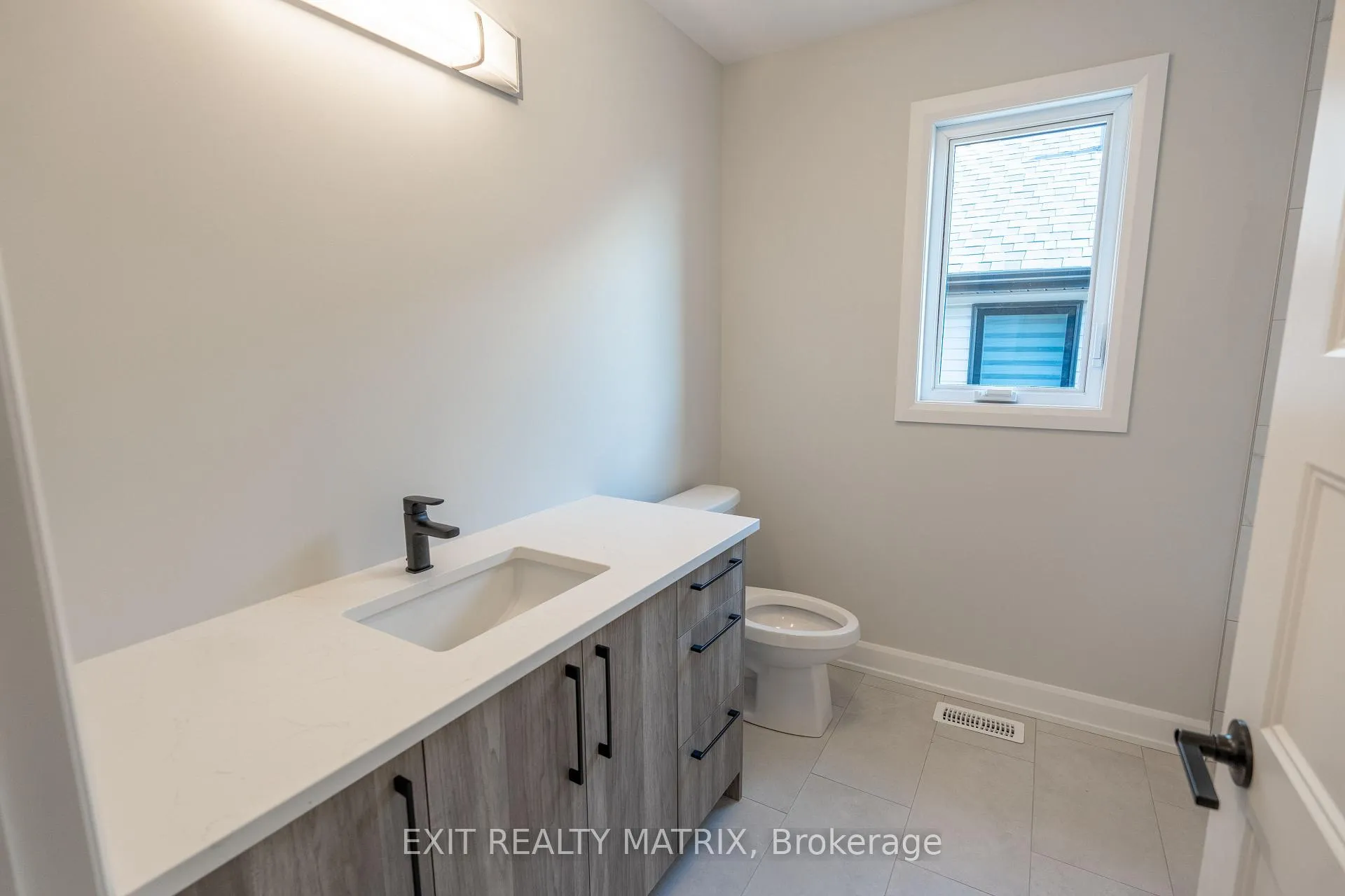 Photo 20 of 1416 Caroline Court, Cornwall — HOMEH