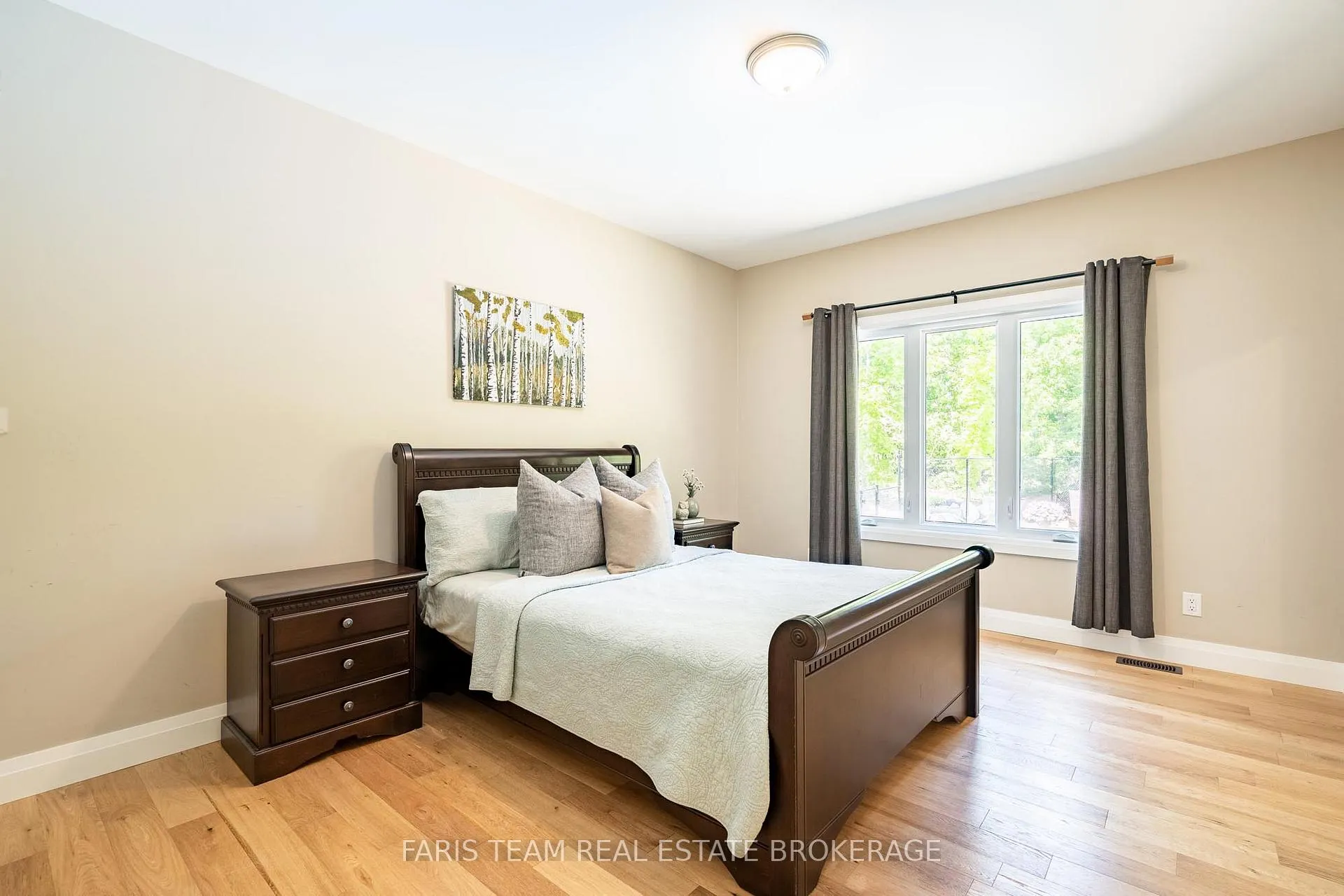 Photo 18 of 44 Bachly Avenue, Oro-Medonte, Moonstone — HOMEH