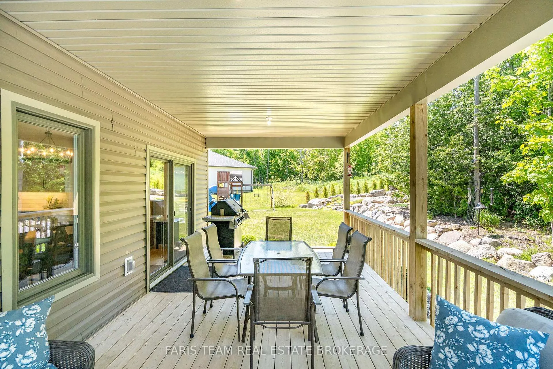 Photo 28 of 44 Bachly Avenue, Oro-Medonte, Moonstone — HOMEH