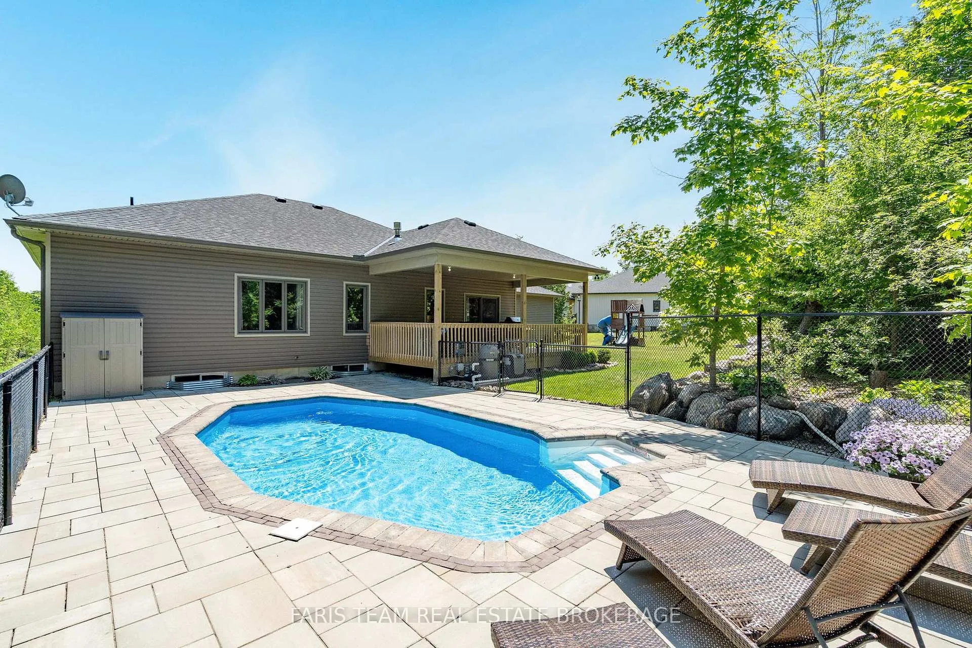 Photo 29 of 44 Bachly Avenue, Oro-Medonte, Moonstone — HOMEH