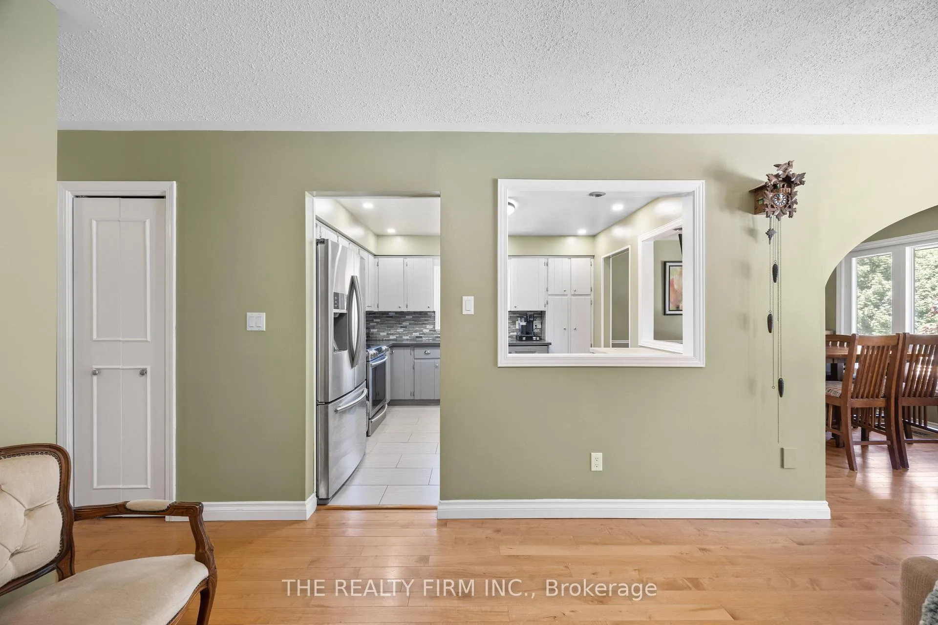 Photo 8 of 11 Brennan Drive, Strathroy-Caradoc, NW — HOMEH