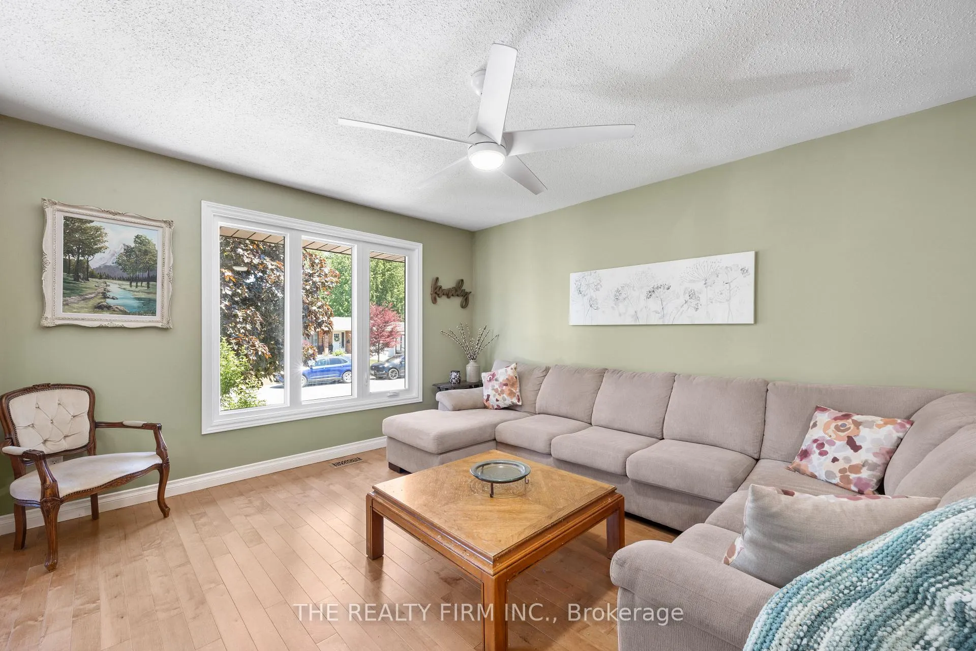 Photo 10 of 11 Brennan Drive, Strathroy-Caradoc, NW — HOMEH
