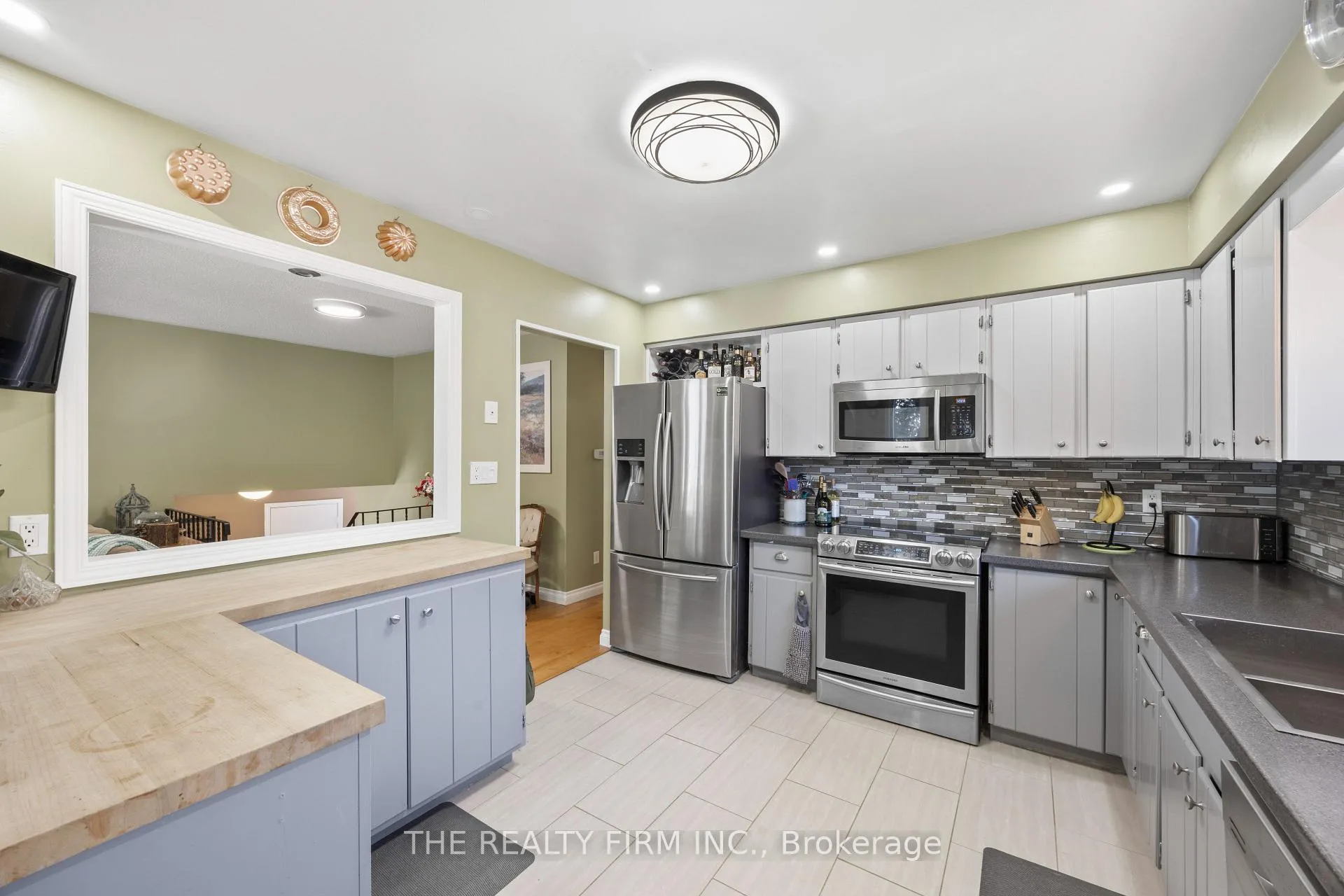 Photo 16 of 11 Brennan Drive, Strathroy-Caradoc, NW — HOMEH