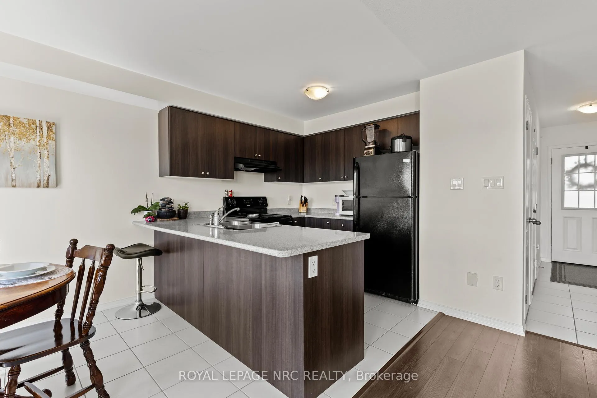 Photo 11 of 80 Sunset Way, Thorold, Rolling Meadows — HOMEH