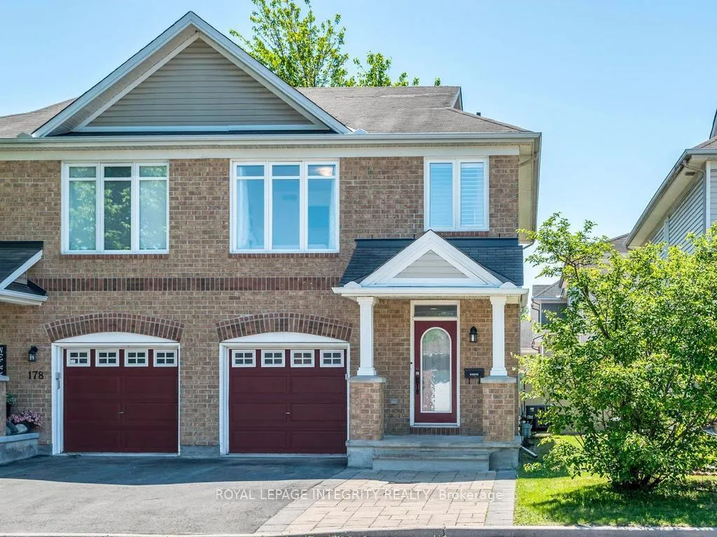 Front of 176 Parkin Circle