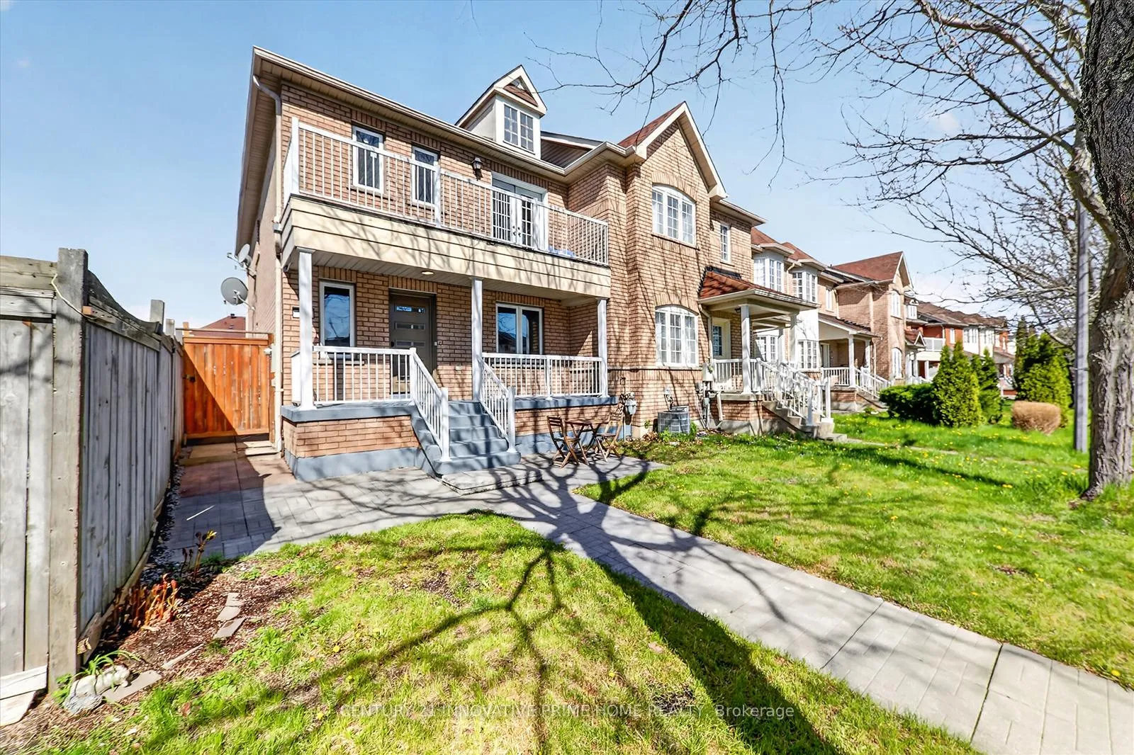 Photo 3 of 76 Anita Drive, Markham, Village Green-South Unionville — HOMEH