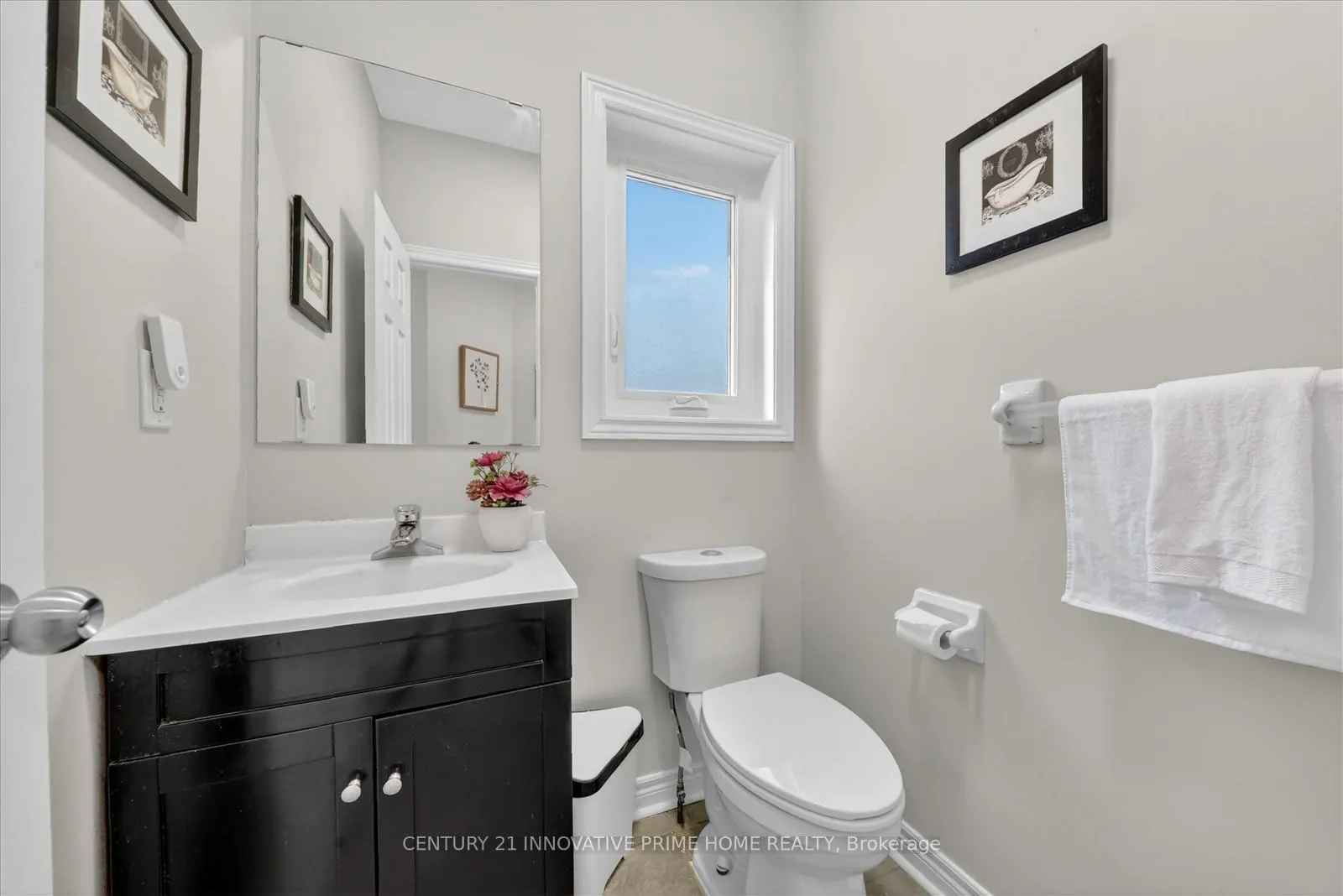 Photo 18 of 76 Anita Drive, Markham, Village Green-South Unionville — HOMEH