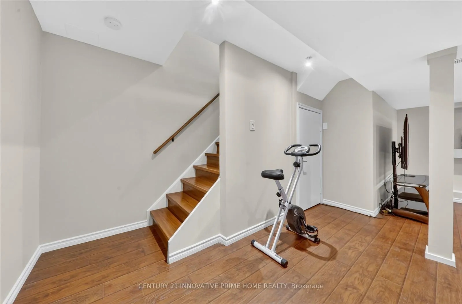 Photo 33 of 76 Anita Drive, Markham, Village Green-South Unionville — HOMEH