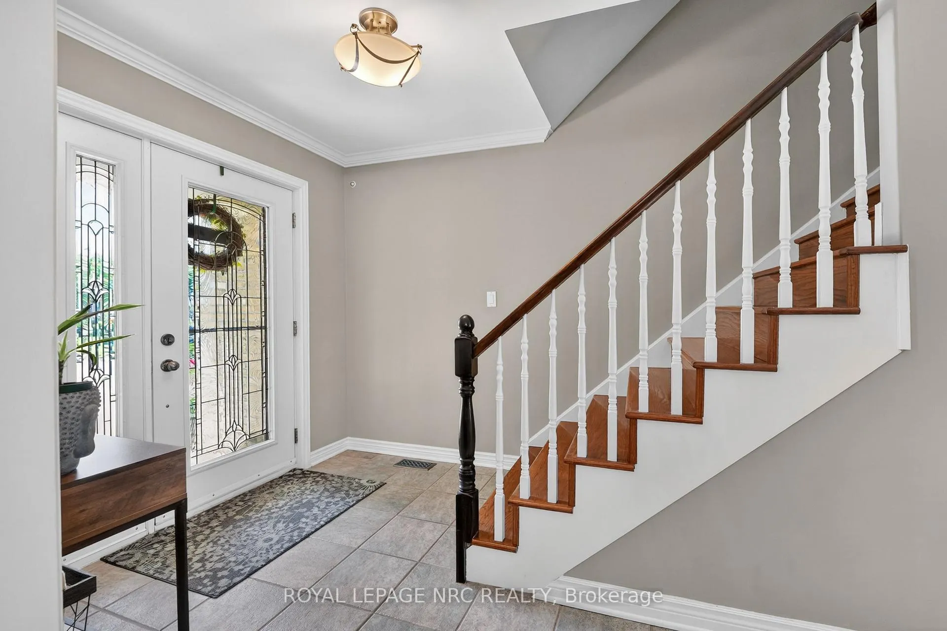 Photo 3 of 4 Bolger Drive, St. Catharines, Lakeport — HOMEH