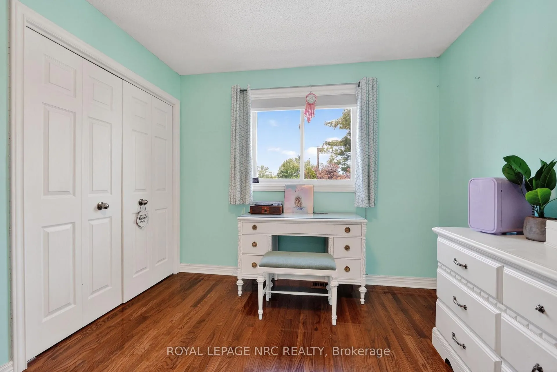 Photo 25 of 4 Bolger Drive, St. Catharines, Lakeport — HOMEH