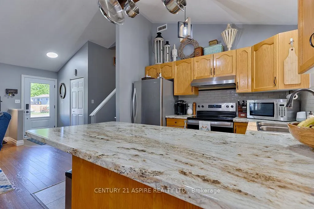 Photo 6 of 3 Dennis Crescent, Petawawa — HOMEH