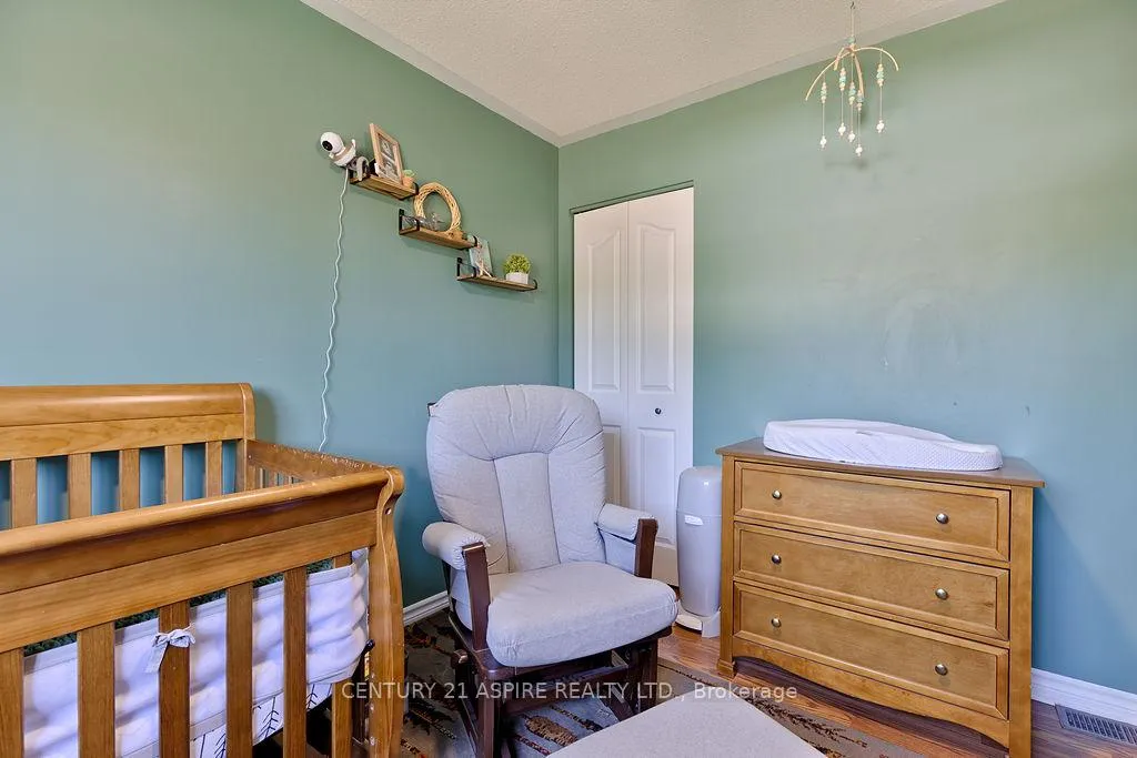 Photo 16 of 3 Dennis Crescent, Petawawa — HOMEH