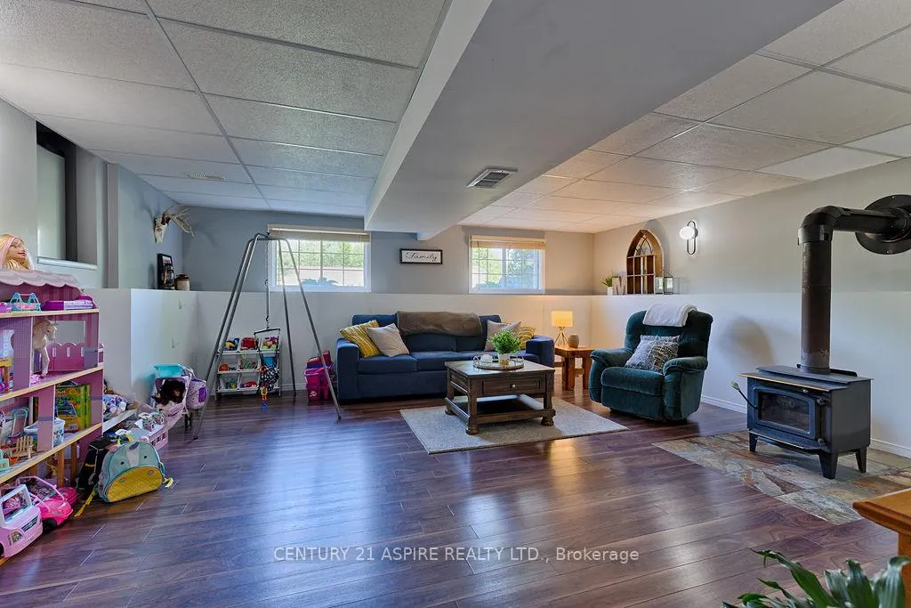 Photo 17 of 3 Dennis Crescent, Petawawa — HOMEH