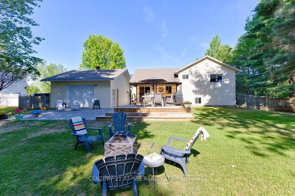 Photo 28 of 3 Dennis Crescent, Petawawa — HOMEH