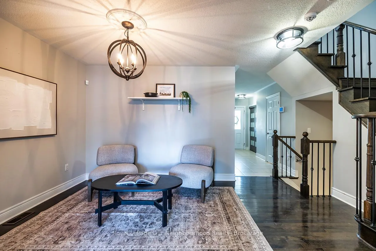 Photo 5 of 53 Kersey Crescent, Clarington, Courtice — HOMEH
