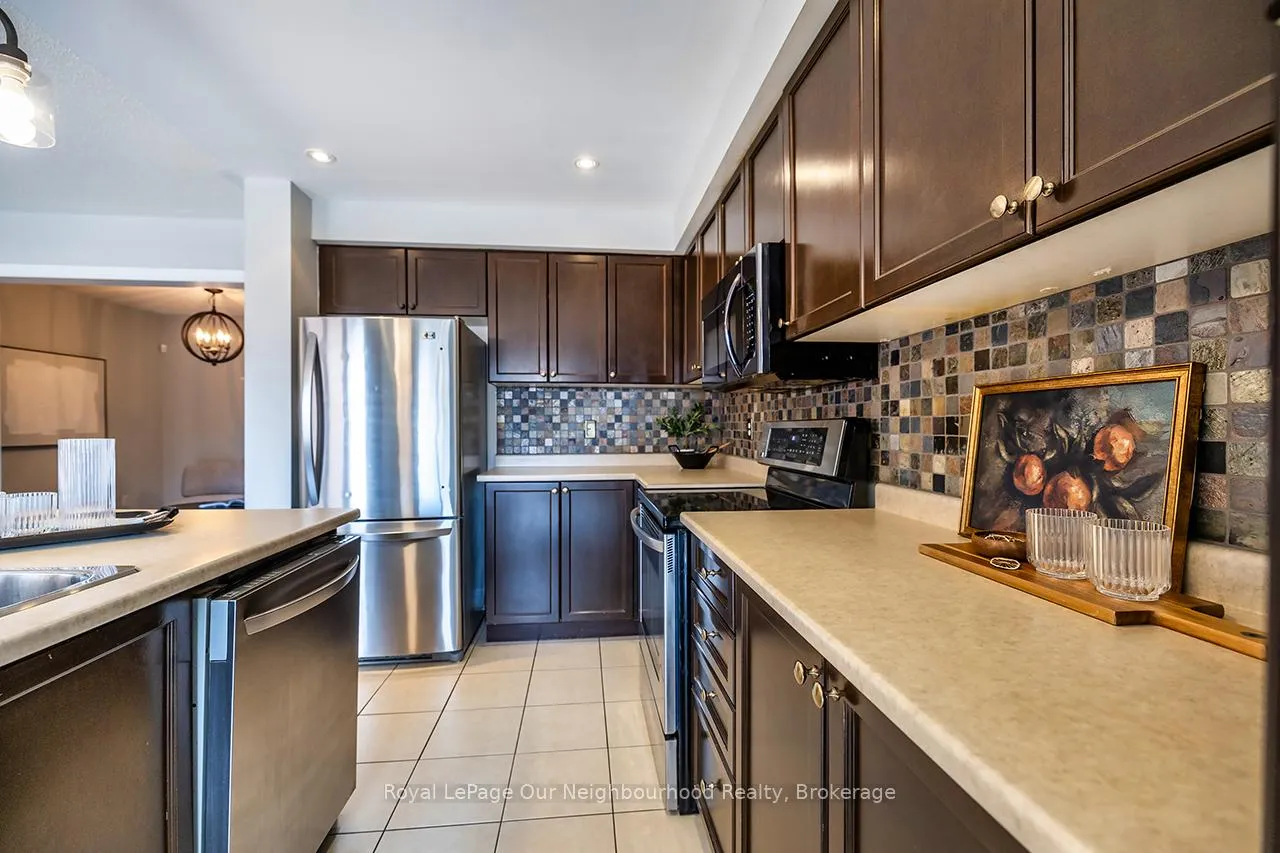 Photo 14 of 53 Kersey Crescent, Clarington, Courtice — HOMEH